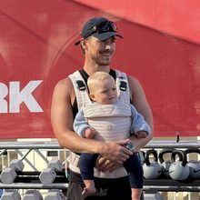 Chest carrier